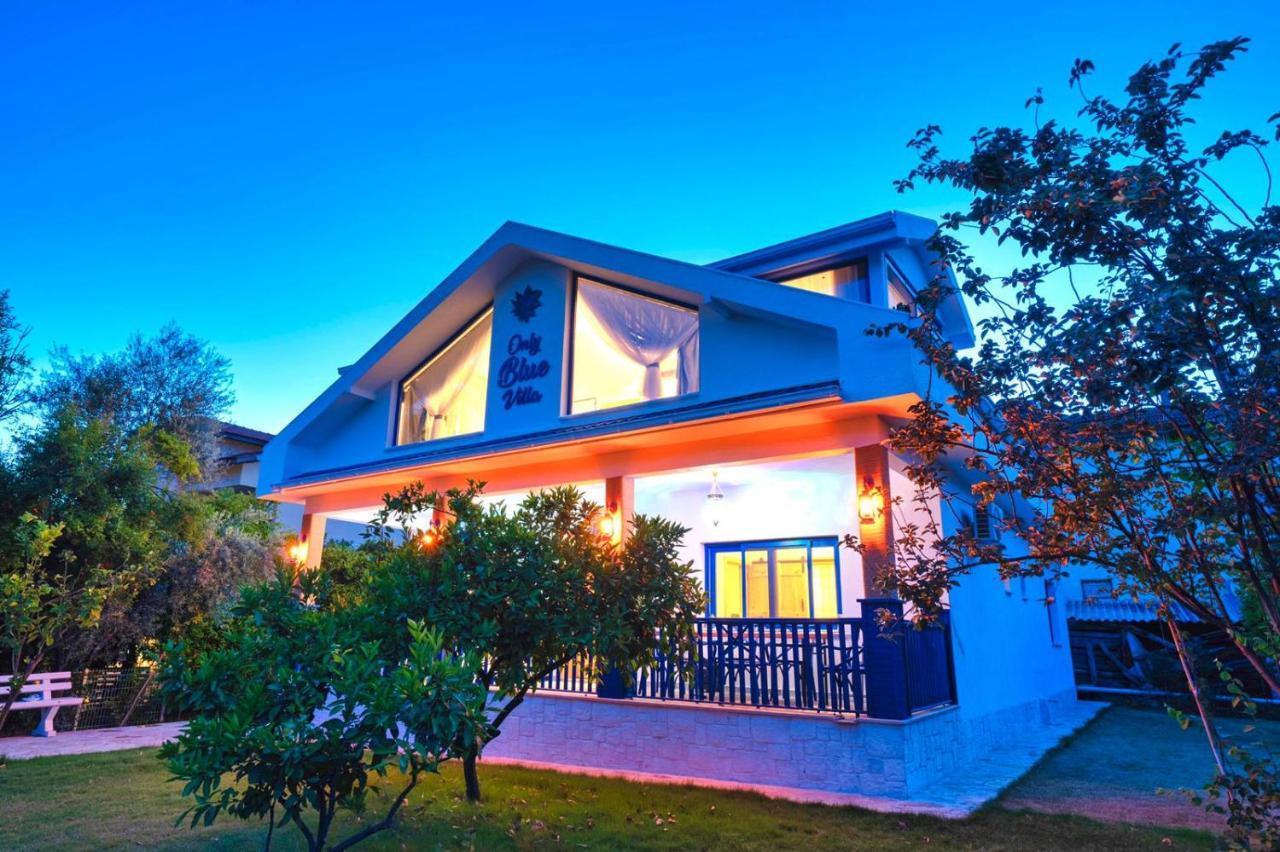 Only Blue Villa Гьоджек Екстер'єр фото